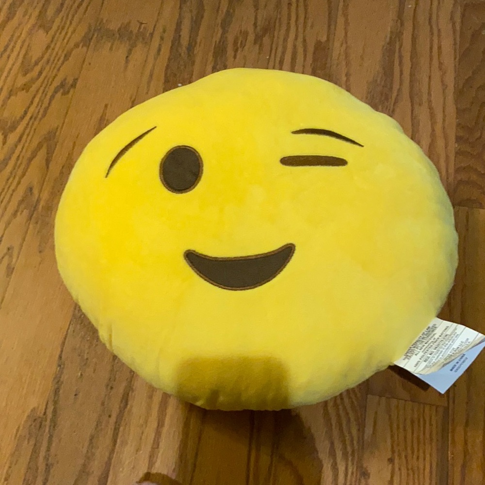 NWT Yellow Emoji Circle Pillow 😉